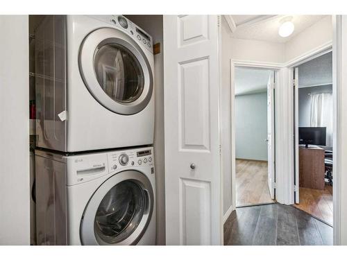33 Martinridge Road Ne, Calgary, AB - Indoor Photo Showing Laundry Room