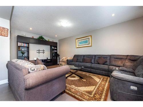 169 Cityscape Way Ne, Calgary, AB - Indoor Photo Showing Living Room