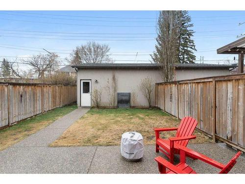 2422 Bowness Road Nw, Calgary, AB - Outdoor