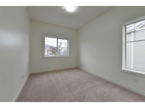 805-281 Cougar Ridge Drive Sw, Calgary, AB - Indoor Photo Showing Other Room