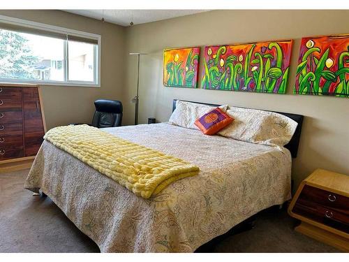 216 Silver Brook Way Nw, Calgary, AB - Indoor Photo Showing Bedroom