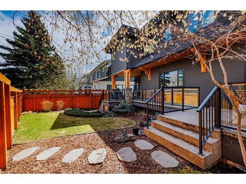 1122 Valois Avenue Sw, Calgary, AB - Outdoor With Deck Patio Veranda