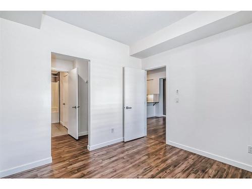 207-120 18 Avenue Sw, Calgary, AB - Indoor Photo Showing Other Room