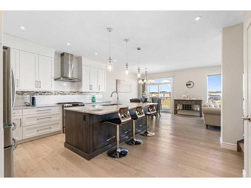 185 Carringvue Manor Nw, Calgary, AB - Indoor Photo Showing Kitchen With Upgraded Kitchen