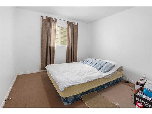 138 Silverado Creek Crescent Sw, Calgary, AB - Indoor Photo Showing Bedroom