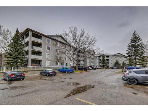 4104-604 8Th Street Sw, Airdrie, AB - Outdoor With Balcony