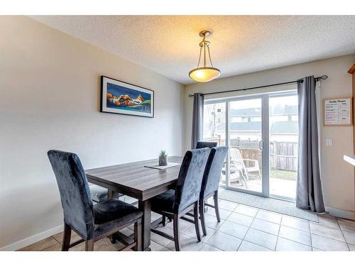 10 Cranwell Common Se, Calgary, AB - Indoor Photo Showing Dining Room