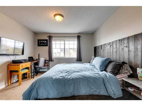 10 Cranwell Common Se, Calgary, AB - Indoor Photo Showing Bedroom