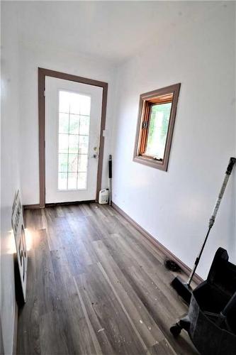 359 48 Avenue West, Claresholm, AB - Indoor Photo Showing Other Room