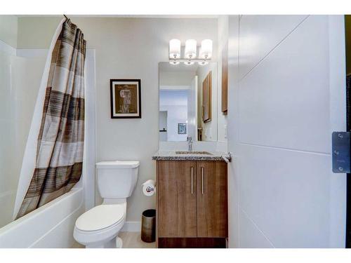 111-8 Sage Hill Terrace Nw, Calgary, AB - Indoor Photo Showing Bathroom