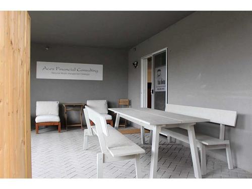 101-117 19 Avenue Ne, Calgary, AB - Indoor Photo Showing Dining Room