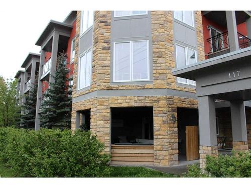 101-117 19 Avenue Ne, Calgary, AB - Outdoor