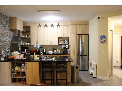 101-117 19 Avenue Ne, Calgary, AB - Indoor Photo Showing Kitchen