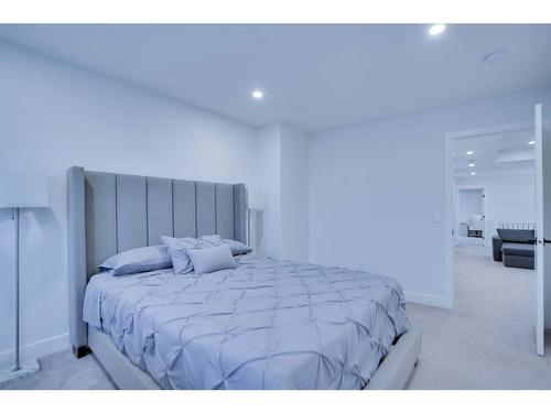 12 Nolanhurst Heights Nw, Calgary, AB - Indoor Photo Showing Bedroom
