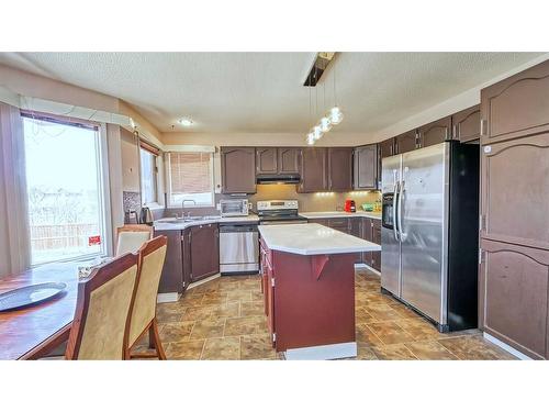 2036 Sirocco Drive Sw, Calgary, AB - Indoor Photo Showing Kitchen
