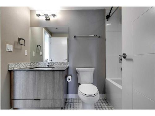 1210-930 6 Avenue Sw, Calgary, AB - Indoor Photo Showing Bathroom