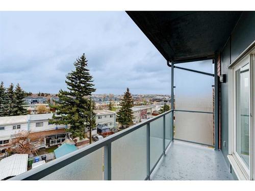 429-333 Garry Crescent Ne, Calgary, AB - Outdoor With Balcony With View With Exterior