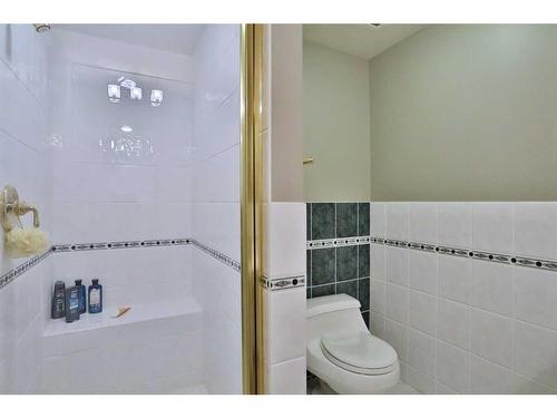 704-837 2 Avenue Sw, Calgary, AB - Indoor Photo Showing Bathroom