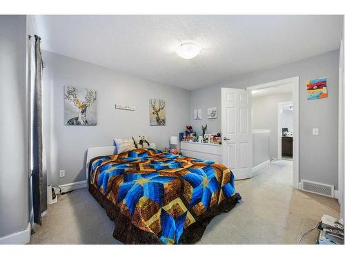 110 Windstone Crescent Sw, Airdrie, AB - Indoor Photo Showing Bedroom