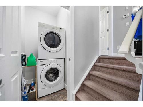 110 Windstone Crescent Sw, Airdrie, AB - Indoor Photo Showing Laundry Room
