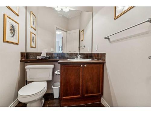 119 Crystal Green Drive, Okotoks, AB - Indoor Photo Showing Bathroom