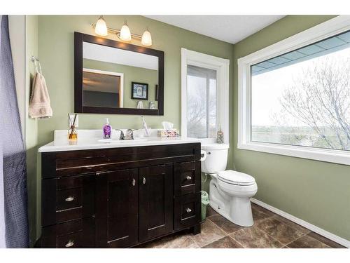 287 Del Ray Road Ne, Calgary, AB - Indoor Photo Showing Bathroom