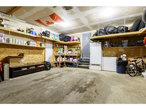 287 Del Ray Road Ne, Calgary, AB - Indoor Photo Showing Garage