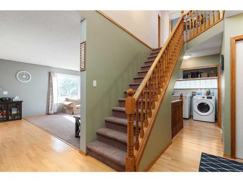 287 Del Ray Road Ne, Calgary, AB - Indoor Photo Showing Other Room