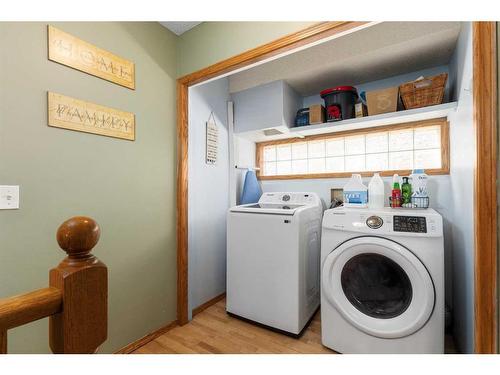 287 Del Ray Road Ne, Calgary, AB - Indoor Photo Showing Laundry Room