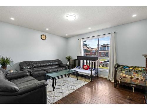 306 Falwood Way Ne, Calgary, AB - Indoor Photo Showing Living Room