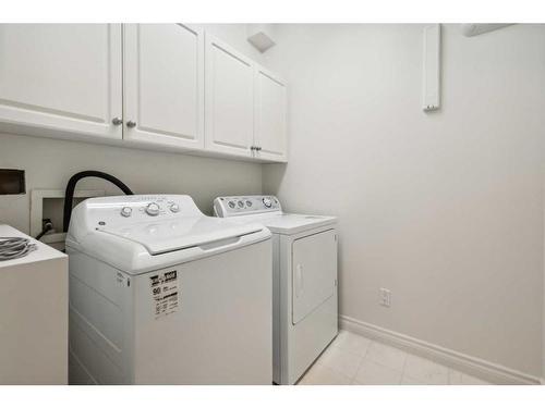 308-59 22 Avenue Sw, Calgary, AB - Indoor Photo Showing Laundry Room