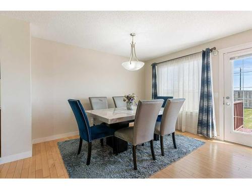57 Evansdale Landing Nw, Calgary, AB - Indoor Photo Showing Dining Room
