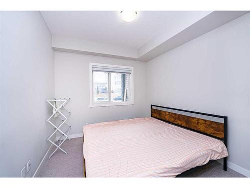 111-20 Sage Hill Terrace Nw, Calgary, AB - Indoor Photo Showing Bedroom