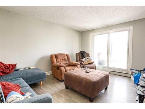 408-540 18 Avenue Sw, Calgary, AB - Indoor Photo Showing Living Room
