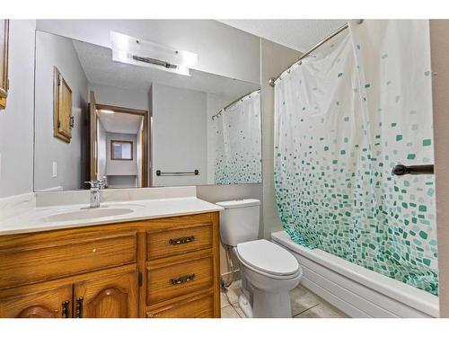 144 Whitlow Place Ne, Calgary, AB - Indoor Photo Showing Bathroom
