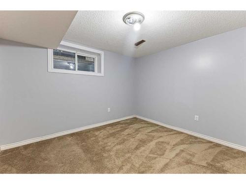 144 Whitlow Place Ne, Calgary, AB - Indoor Photo Showing Other Room