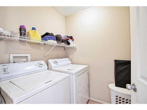 250 Royal Oak Heath Nw, Calgary, AB - Indoor Photo Showing Laundry Room