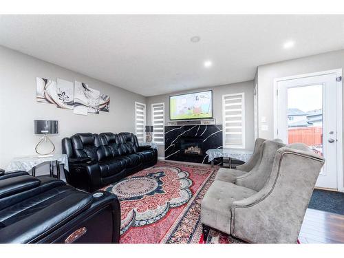 75 Saddlebrook Gardens Ne, Calgary, AB - Indoor Photo Showing Living Room