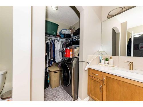 75 Saddlebrook Gardens Ne, Calgary, AB - Indoor Photo Showing Laundry Room