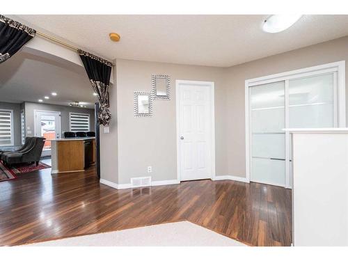 75 Saddlebrook Gardens Ne, Calgary, AB - Indoor Photo Showing Other Room