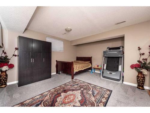 75 Saddlebrook Gardens Ne, Calgary, AB - Indoor