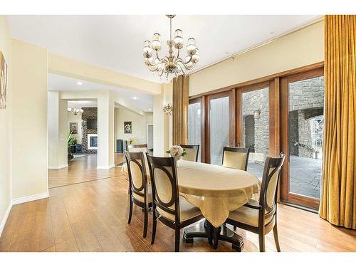 5 Elveden Point Sw, Calgary, AB - Indoor Photo Showing Dining Room