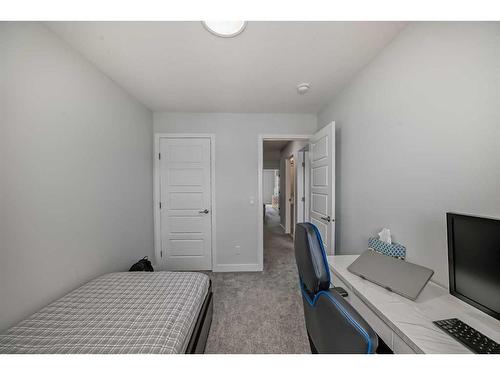 44 Heirloom Crescent Se, Calgary, AB - Indoor Photo Showing Other Room