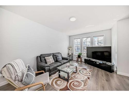 44 Heirloom Crescent Se, Calgary, AB - Indoor Photo Showing Living Room