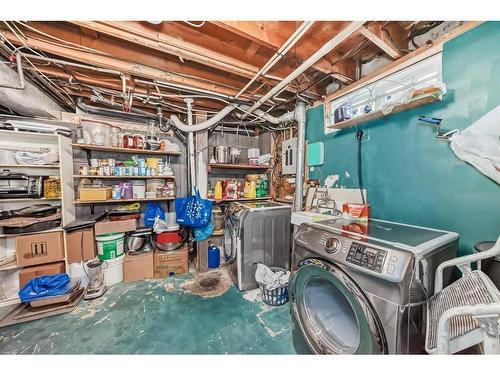 155 Maitland Drive Ne, Calgary, AB - Indoor Photo Showing Laundry Room