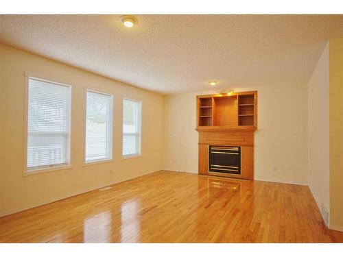 373 Macewan Park View Nw, Calgary, AB - Indoor With Fireplace