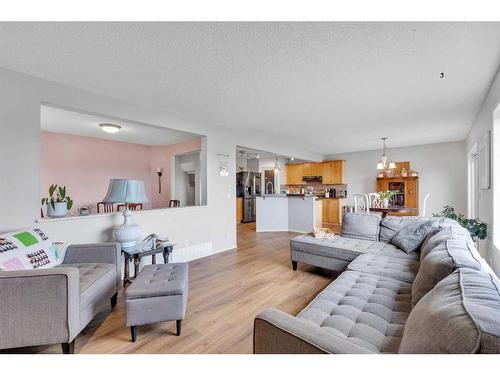 176 Royal Oak Heights Nw, Calgary, AB - Indoor Photo Showing Living Room