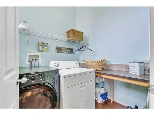 176 Royal Oak Heights Nw, Calgary, AB - Indoor Photo Showing Laundry Room