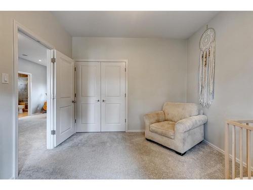 1428 Chardie Place Sw, Calgary, AB - Indoor Photo Showing Other Room