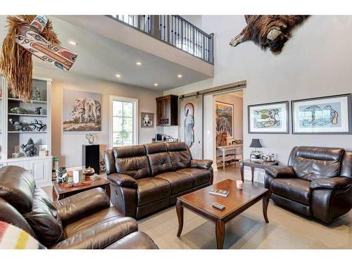 9 Swift Creek Green, Rural Rocky View County, AB - Indoor Photo Showing Living Room